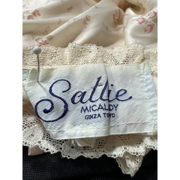 Vintage Nightgown Pajamas Floral Flowers - Picture 13 of 14